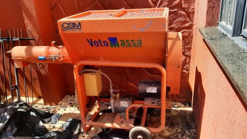 Vendo argamassadeira 45L CSM sem uso
