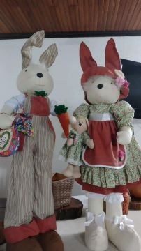 Par de coelhos decorativos