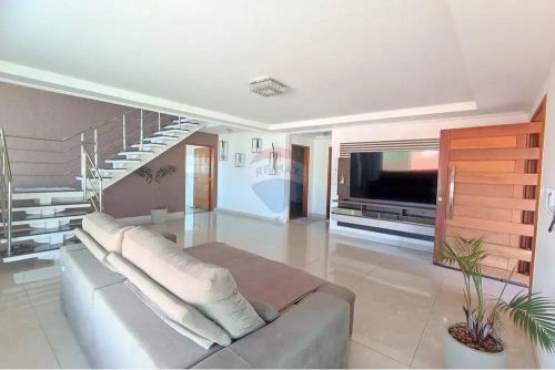 Casa à venda - 5 quartos - Quintas das Avenidas, Juiz de Fora - Minas Gerais