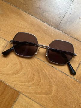 Óculos escuros Acessories Renner semi-novo