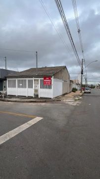 CASA NA LAJE ESQUINA OTIMA LOCALIÇÃO  SO 270 MIL RIACHO FUNDO II