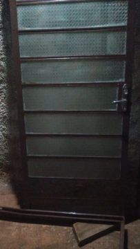 Vendo Portas com Fechadura 