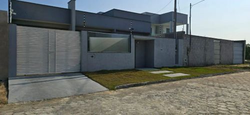 CASA EM SANTA CRUZ