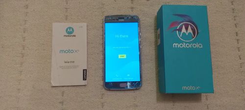 Moto X4 