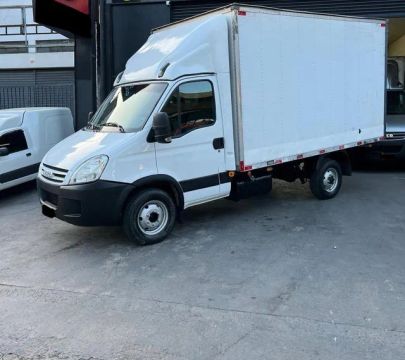 Iveco Daily 35s14 Baú 2012