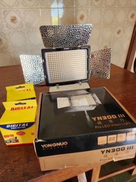 Vendo Iluminação LED Yongnuo YN300 III KIT