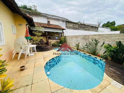 Casa com 3 quartos à venda, 250 m² por R$ 1.100.000 - Cantagalo - Niterói/RJ