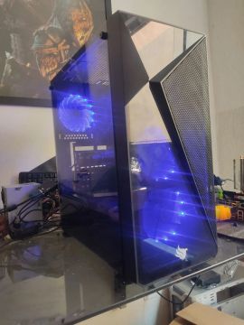 Pc gamer  roda tudo no ultra ATE 12 X PEGO VIDEO GAME E TV