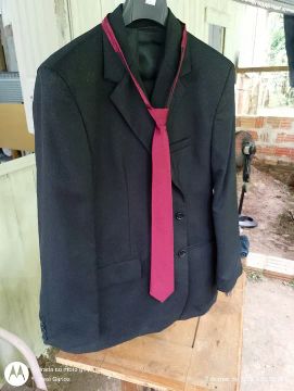 Terno Masculino Preto com Gravata