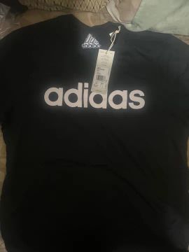 Camiseta Adidas Original preta, Nova. Nunca usada.