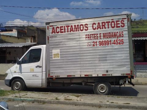 Caminhão Baú