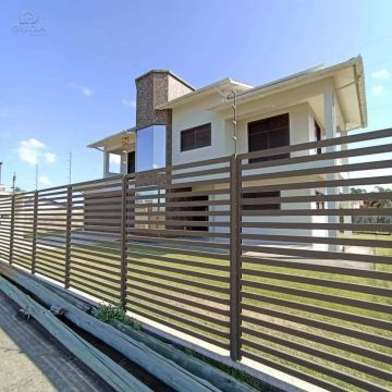 CASA DE ALTO PADRÃO EM IÇARA
