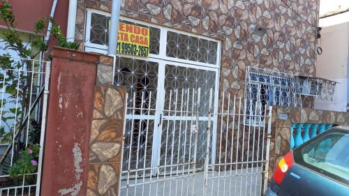Casa à venda em ótima localização