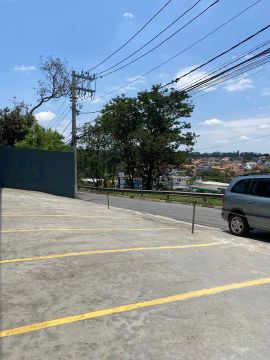 Imóvel para aluguel e venda tem lojas com 180 metros quadrados em Jardim da Glória - Cotia