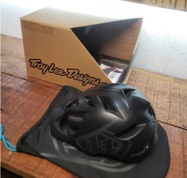 Capacete Troy Lee Designs A1 Seminovo (fox,alpinestars,giro,enduro,mips,specialized)