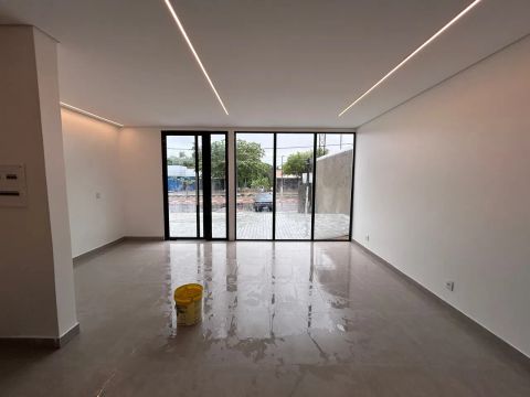 Aluga-se sala na Ville roy- caçari