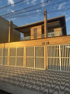 30 mil entrada casa 2 dormitórios Praia Grande