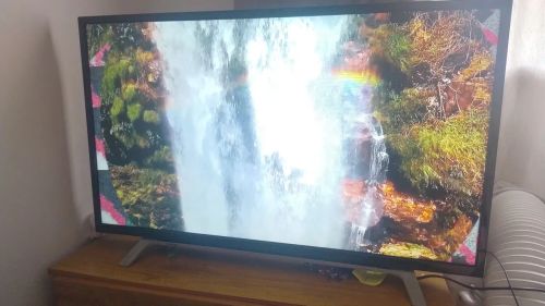 Semp Toshiba 43 polegadas