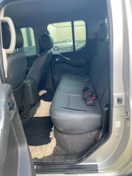 Nissan Frontier bem conservado 