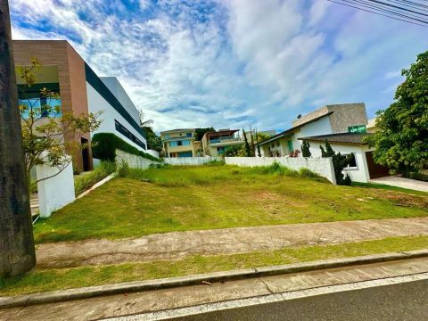 Terreno em Condomínio para Venda em Salvador, Alphaville II