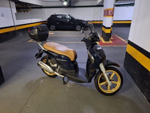 Vendo Scooter Aprilia Scarabeo  200 cc Série limitada  2008