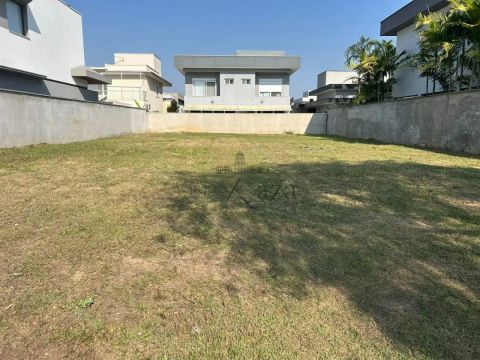 Oportunidade - Terreno em Condomínio - Jardim do Golfe - Condomínio Jardim do Golfe - 450m