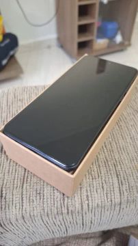 Smartphone Novo na Caixa