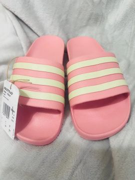 Chinelo Adidas Adillete AQ