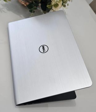 Notebook Dell Inspiron i7