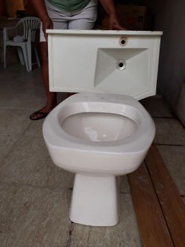 Conjunto de Vaso Sanitário e Cuba