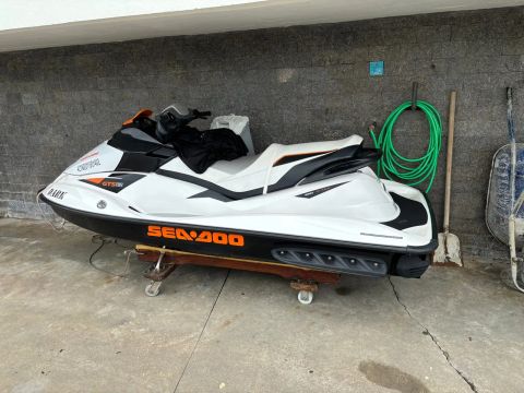 Jet Ski 100%