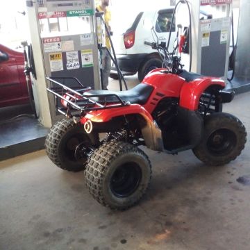 Quadriciclo semi novo ST3 150