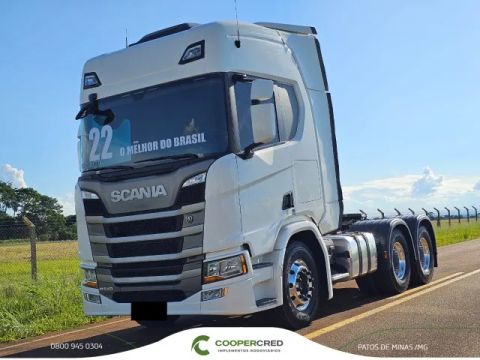 Cavalo Mecânico Scania R540 21/22 6x4 Branco