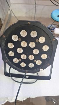 Projetor de LED 18 Leds