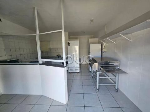 Salão para alugar, 25 m² por R$ 3.386,61/mês - Vila Rezende - Piracicaba/SP