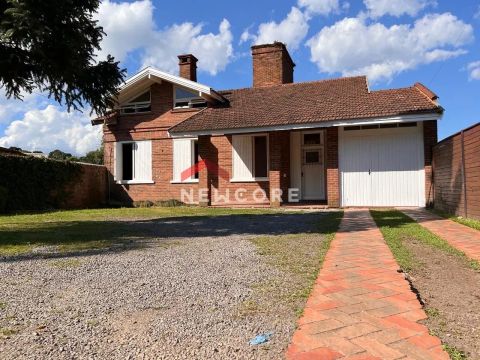 Casa em Pinheiro Machado - Canelinha - Canela/RS