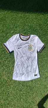 Camiseta original autografada do Corinthians