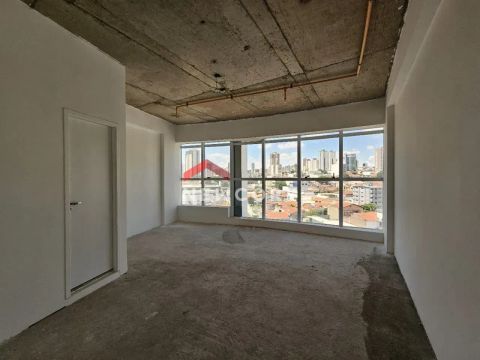 Sala comercial em Avenida Nações Unidas - Vila Santo Antônio - Bauru/SP