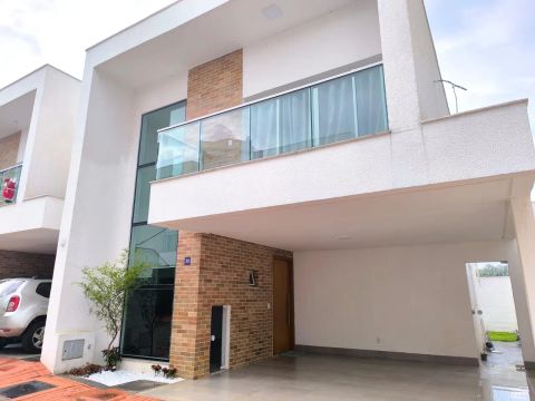 Imóvel para aluguel possui 150 metros quadrados com 3 quartos em Jardim Vitória - Goiânia 