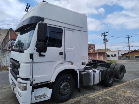 SINOTRUK 380 6X2