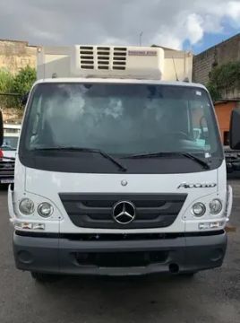 Accelo Baú Refrigerado 2017