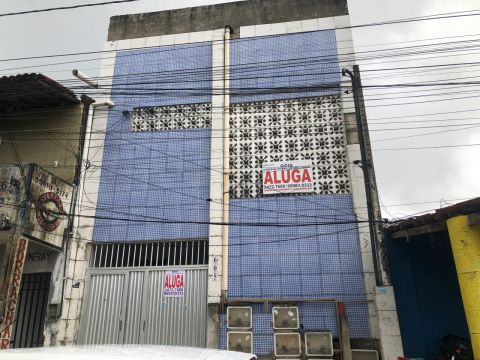 Kitinete com 1 quarto em Lagoa Redonda - Fortaleza - CE