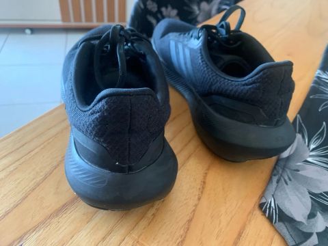 Tênis adidas cloundfoam TAM: 41/42