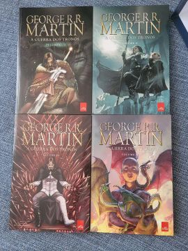 A Guerra dos Tronos - Volumes 1, 2, 3 e 4