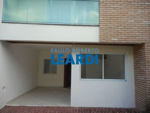 CASA EM CONDOMÍNIO - CIDADE ADEMAR - SP