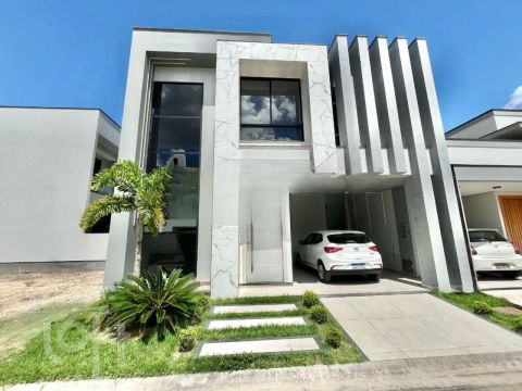 EXCELENTE OPORTUNIDADE - Casa com 4 dorm em Condomínio Fechado - Deltaville