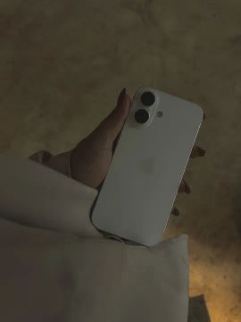 iPhone 16 128 branco 