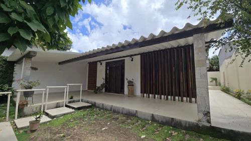 Casa em Condomínio fechado l Parque 10 l Condomínio Jardins Uirapuru Orquídea