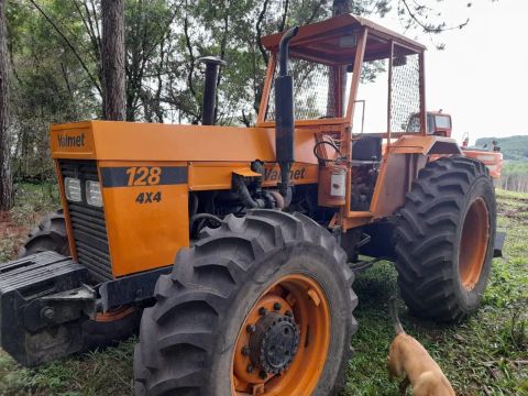 Valmet 128 turbinado com guincho tmo 51 toneladas 