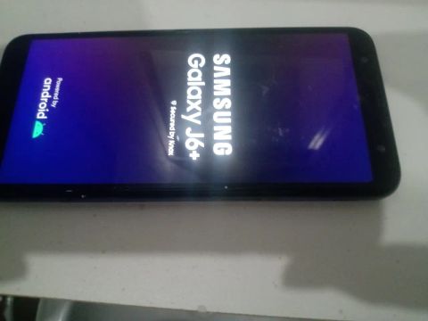 SAMSUNG J6+